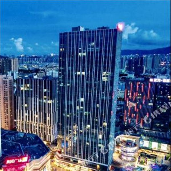 卡繆智能酒店公寓(珠海奧園廣場(chǎng)店)珠海門禁密碼鎖,自動(dòng)重疊門