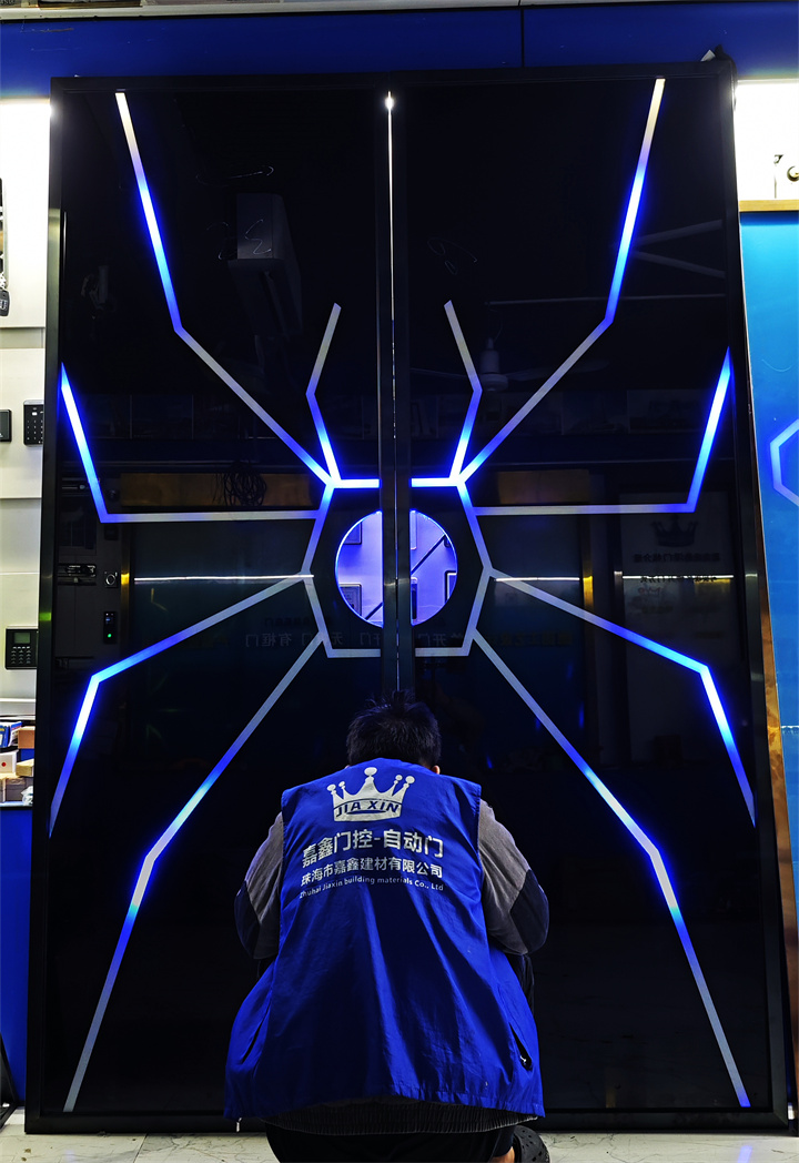 發(fā)光自動門酒吧門